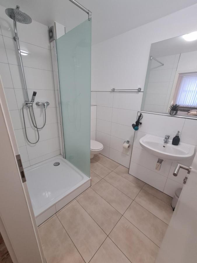 Pension Zwei A Леверкузен Экстерьер фото