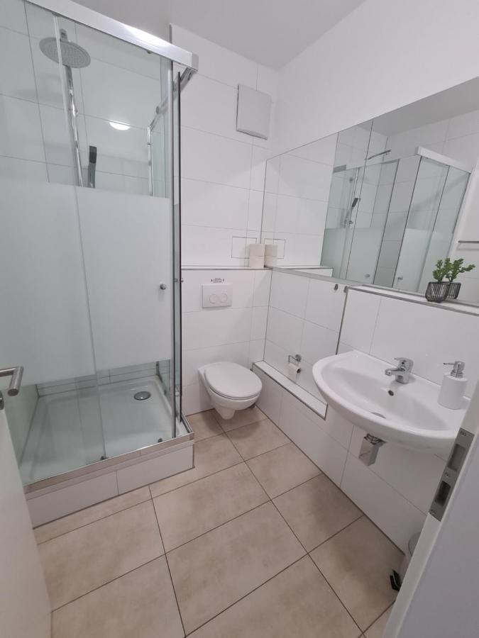 Pension Zwei A Леверкузен Экстерьер фото