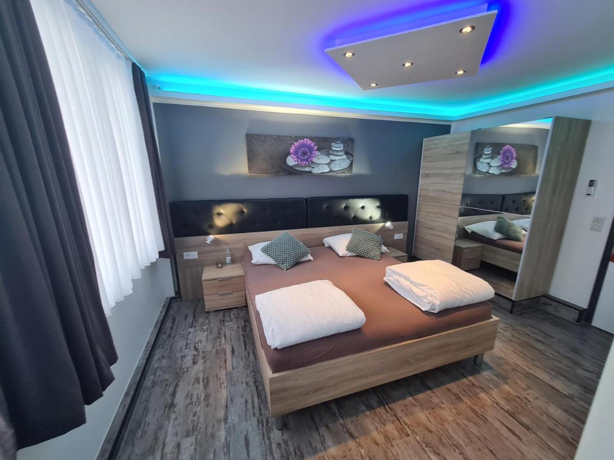Pension Zwei A Леверкузен Экстерьер фото