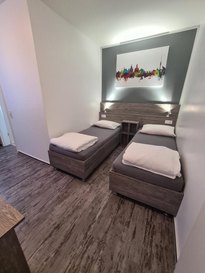 Pension Zwei A Леверкузен Экстерьер фото