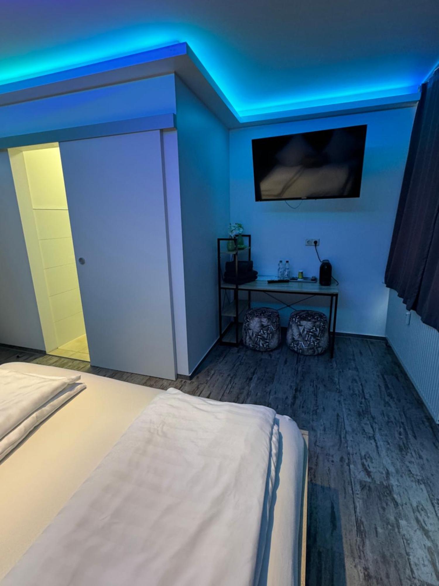 Pension Zwei A Леверкузен Экстерьер фото